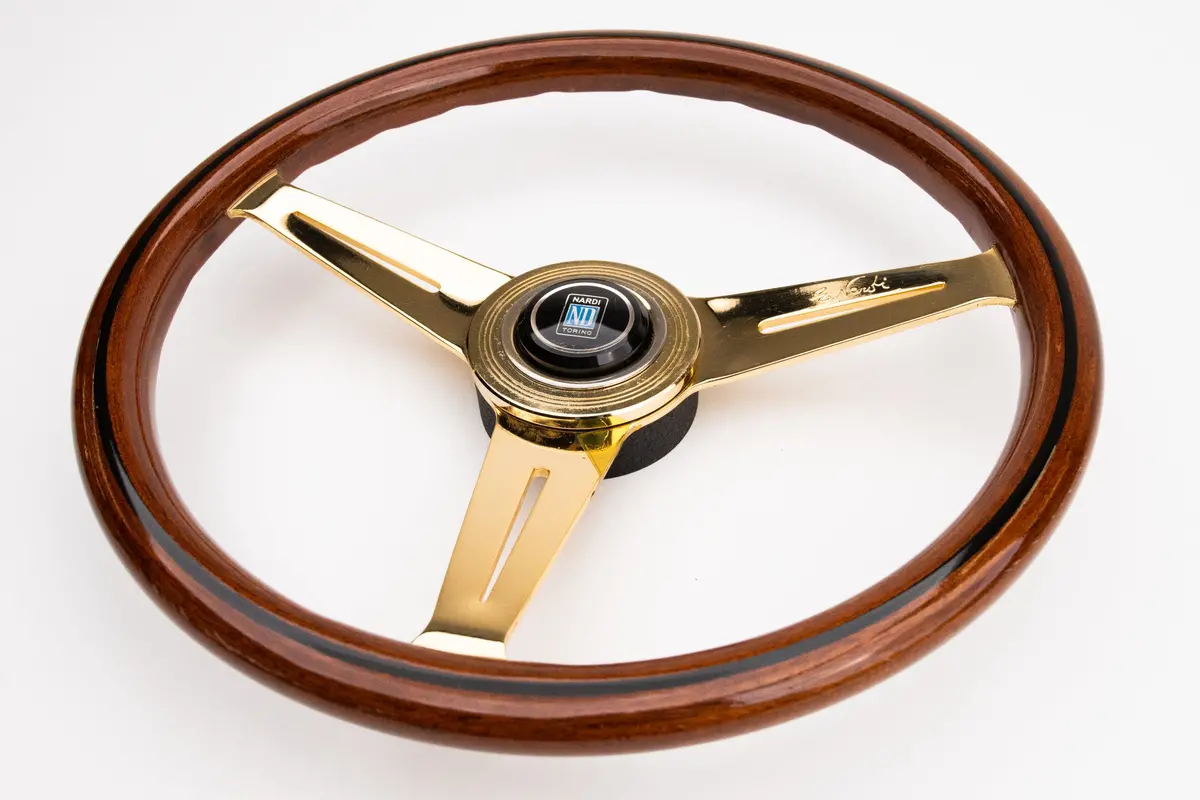 360mm Nardi Classic Steering Wheel – Gold-Plated Trim Edition