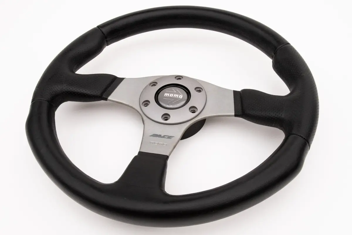 350mm Momo Race Steering Wheel – Performance Design