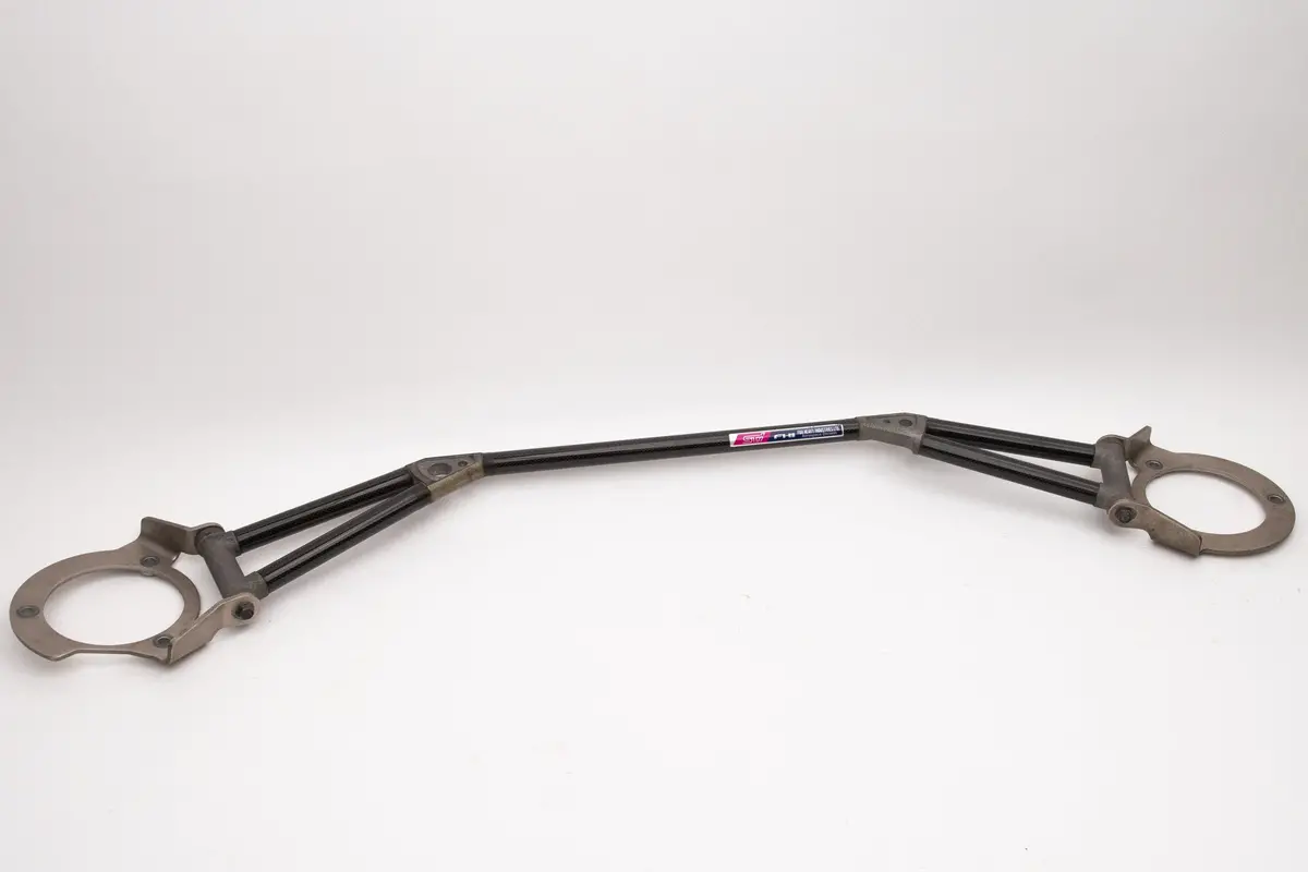Subaru Impreza STI GC8/GF8 Carbon Fiber Front Strut Tower Brace
