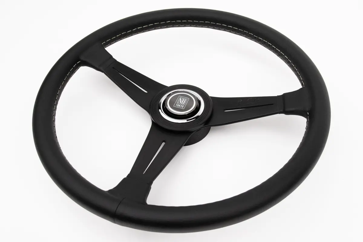 Nardi Classic Steering Wheel – 380mm with Tokyo Horn Button