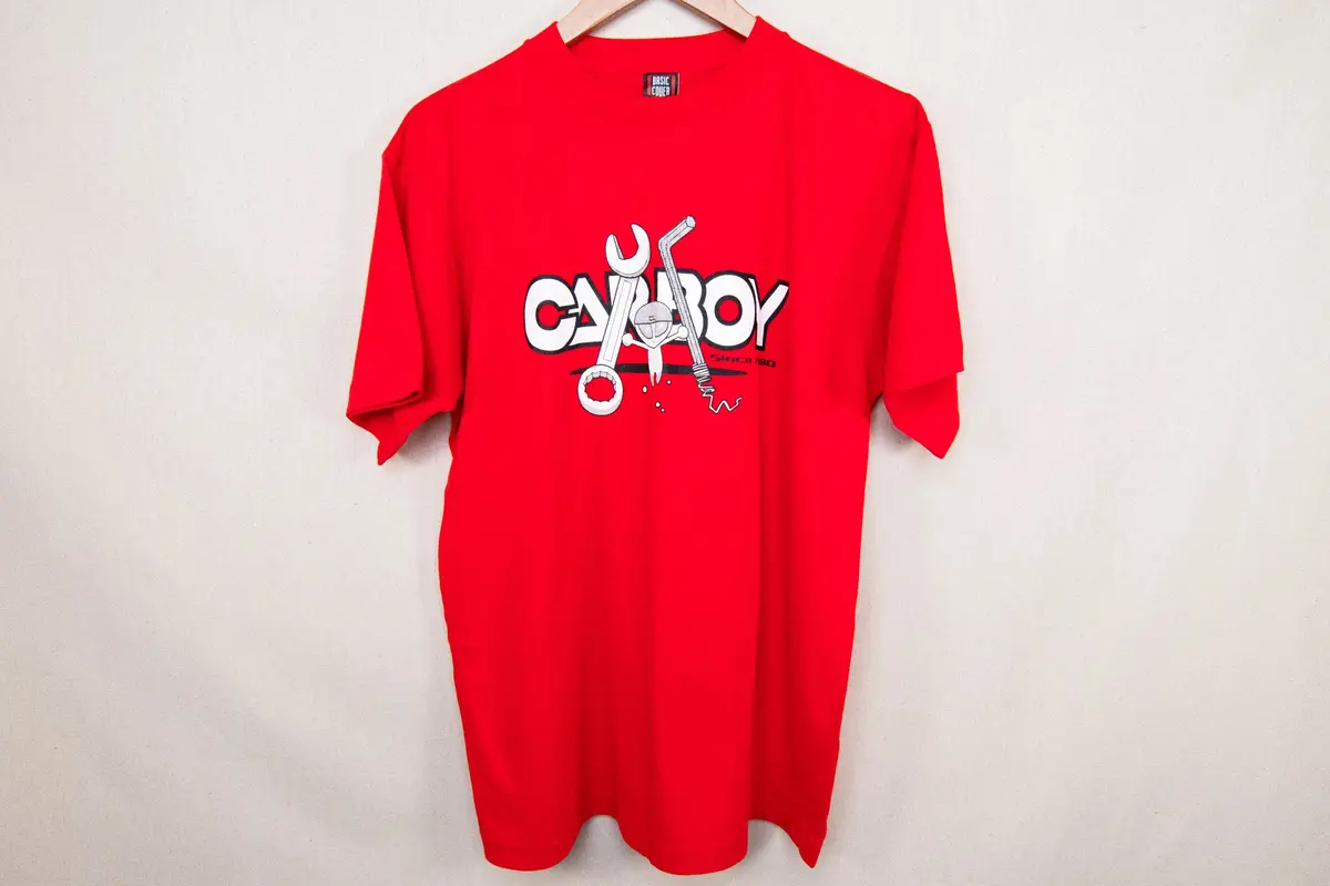 Carboy Graphic T-Shirt – Large