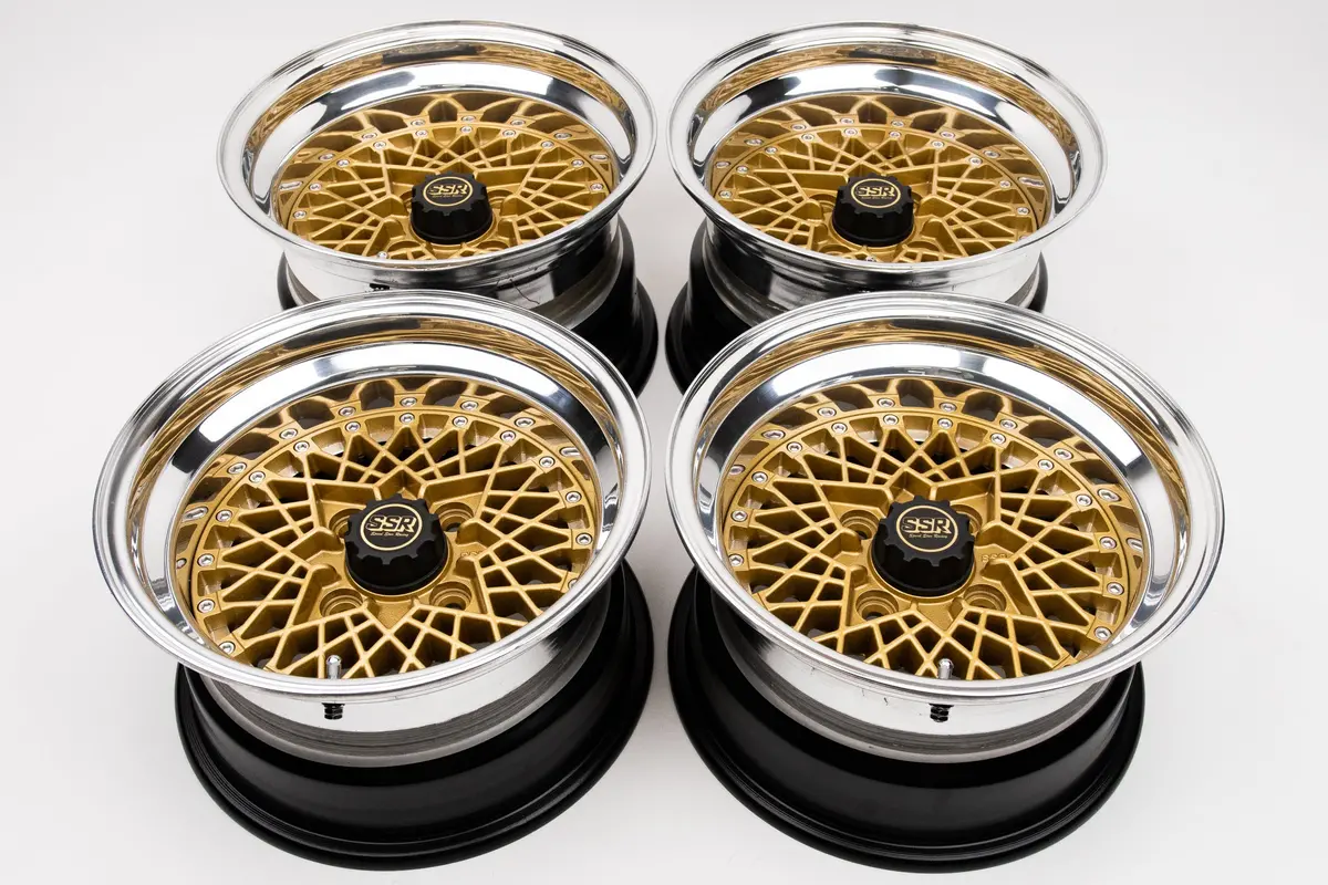 SSR Formula Mesh Wheels – 14" (9J × -3 / 8J × -14, 4×114.3)