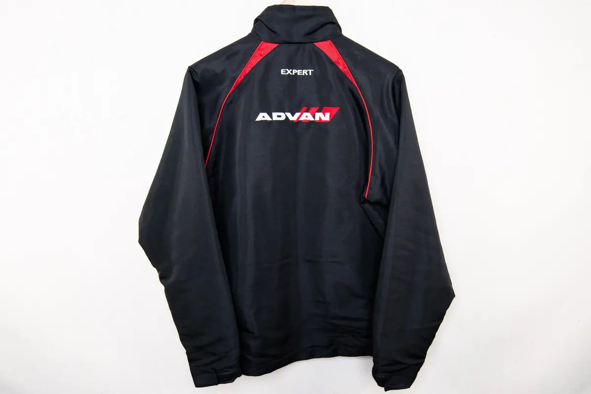 Advan Performance Outerwear – Size Large