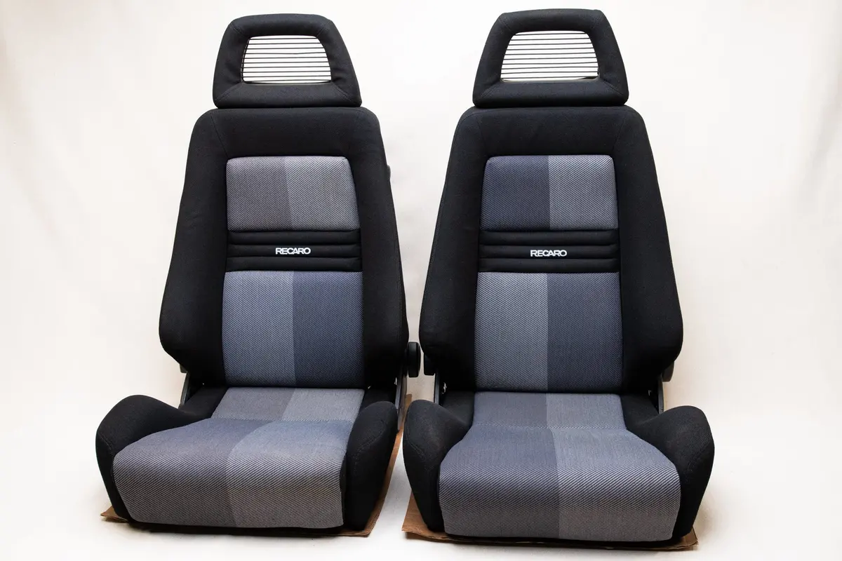 Recaro LX Ergonomic Seat Pair – Balanced Support & Daily Usability