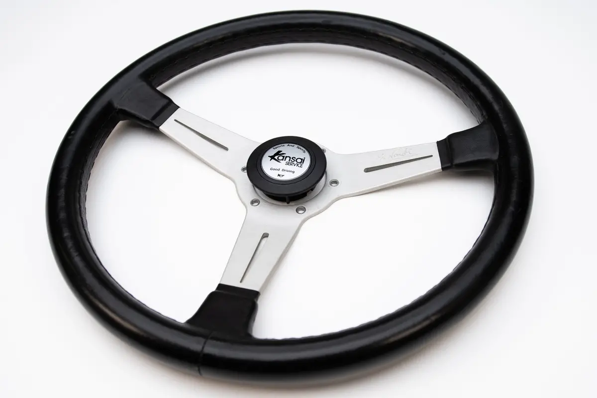Nardi Classic 360mm Steering Wheel – Kansai Service Horn Button Variant