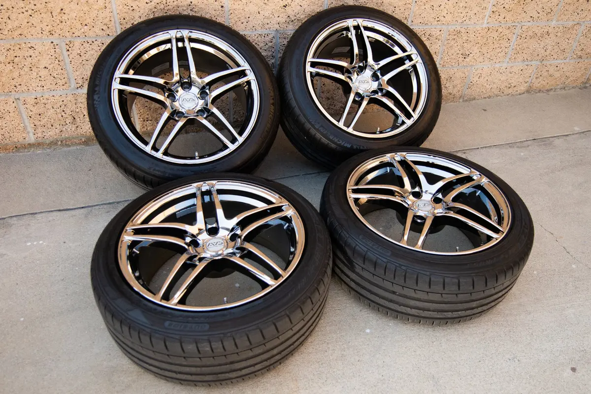 AVS Model 5 Forged Alloy Wheels – 17", 9Jx17 ET35 & 8Jx17 ET30, 5x114.3