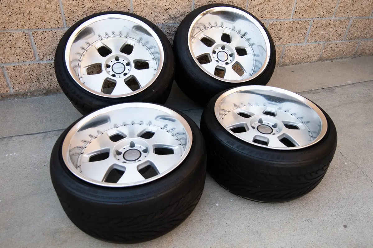 Rays Victrix Brainer 18x13J ET-27 & 18x11J ET-1 Wheel Set – 5x114.3 Bolt Pattern