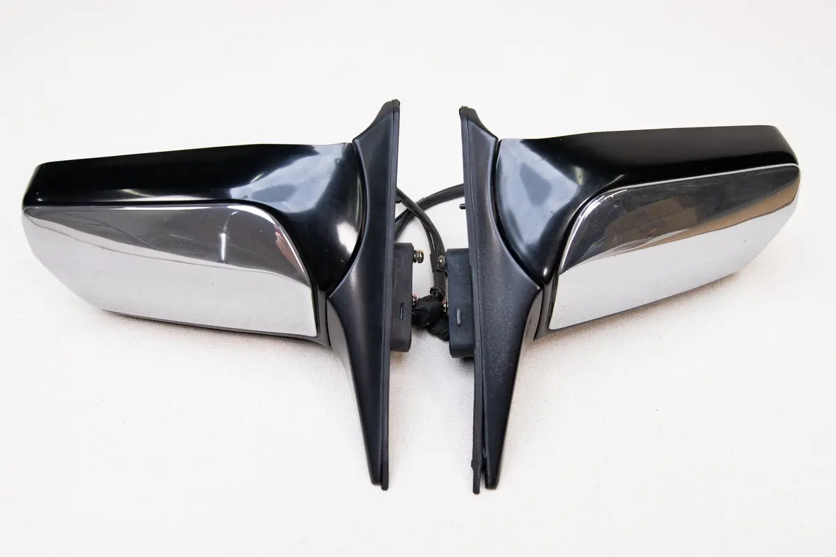 Toyota Mark II GX71 Mirror Assembly – OEM Style