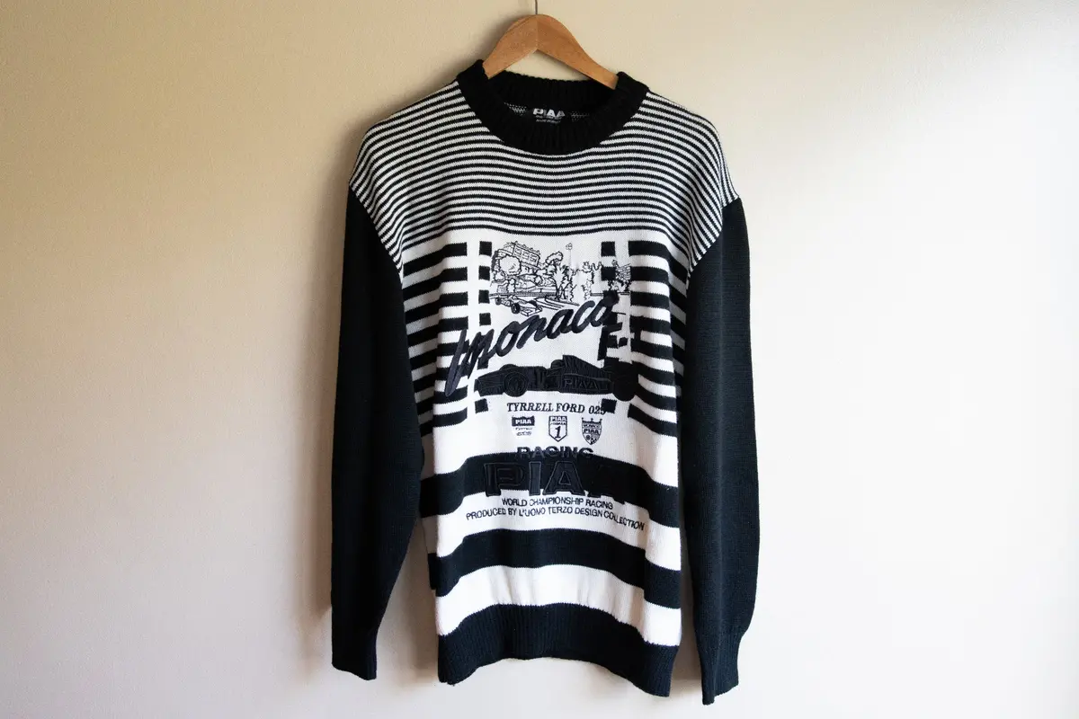 PIAA Logo Sweatshirt – Large