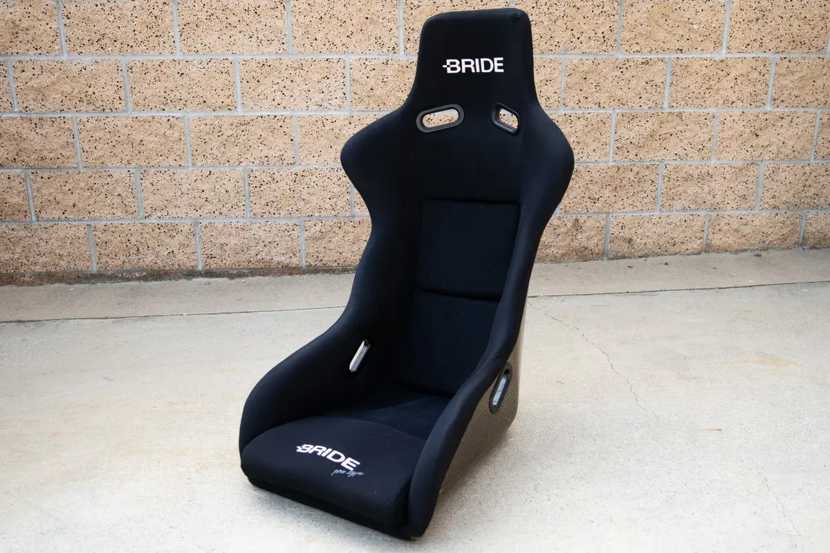 Bride ZETA II PRO-Type L-Series Bucket Seat – Driver-Focused Design